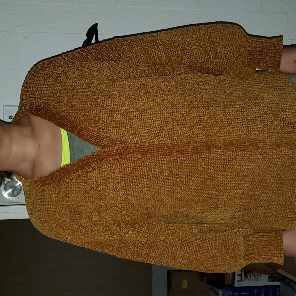 Chenille Yellow Cardigan - Picture 4 of 8